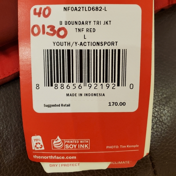 The North Face Boys Multicolored Jacket - Picture 9 of 12